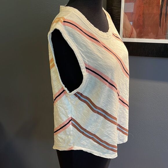 Lou & Grey slub diagonal stripe curved hem tank. Medium. - Picture 3 of 5